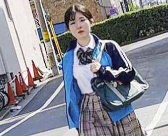 JPAK-061 制服女子を追いかけまわして美味しくいただいた！！