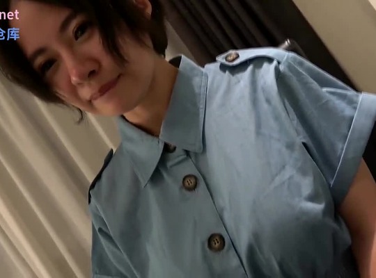 FC2PPV-1128519-低调丰满<span style="color: #ff5b82">妈</span><span style="color: #ff5b82">妈</span>尝试将认真性格的丰满情人借给大叔玩乐看看会发生什么有趣的事情吧