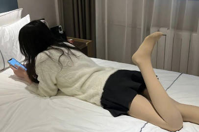 女儿要去同学家几天不回来刺激的内射了