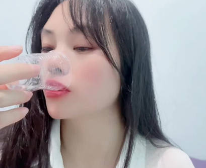 <span style="color: #ff5b82">迷</span><span style="color: #ff5b82">奸</span>女同事-盘丝洞