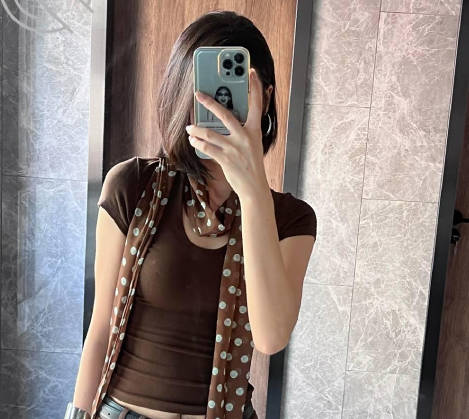 真是刺激和姐姐拍了<span style="color: #ff5b82">姐</span><span style="color: #ff5b82">弟</span>乱伦里面的情节