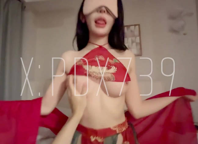 红妆新娘的<span style="color: #ff5b82">破</span><span style="color: #ff5b82">处</span>之夜-派大星