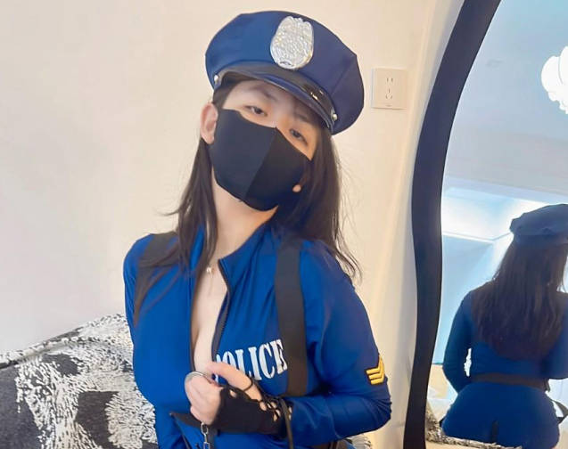 内射大长腿女警姐姐好爽好刺激
