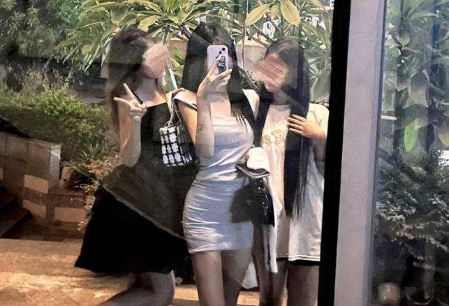 姐姐的闺蜜成功被我拿下还是年轻的嫩啊