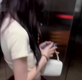 美胸幼师小身板好玩特别是一双脚摩擦的给力啊胸特好看-深情小K