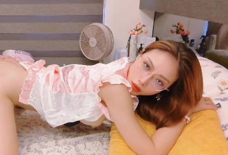 飢渴后妈与儿的激情-李蓉蓉