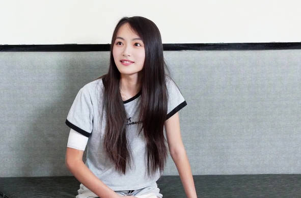 无套内射18岁明新科大学生妹-黑杰克