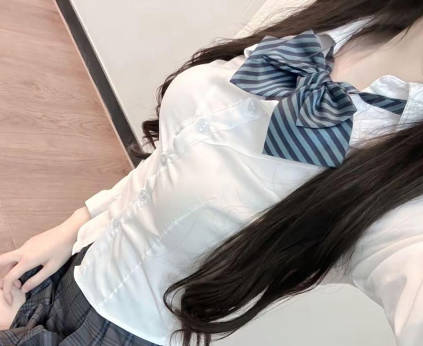 公司破产了心态极其不稳定就吓唬<span style="color: #ff5b82">女</span><span style="color: #ff5b82">儿</span>说我要跳楼了