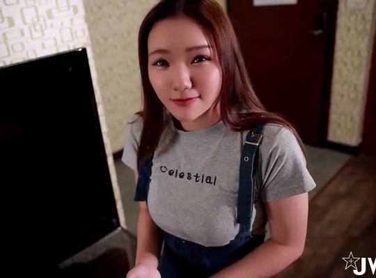 变态房东暗设针孔摄影监视一边自慰一边辱骂房东殊不知都被纪录-水漾