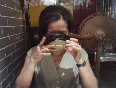 把妈妈灌酒准备强奸老妈发现突然醒了强行<span style="color: #ff5b82">内</span><span style="color: #ff5b82">射</span>她了