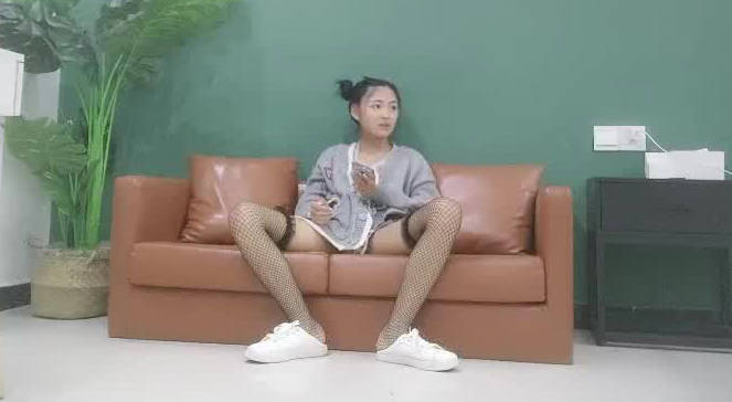 乡村寻花10-19哪咤头嫩妹