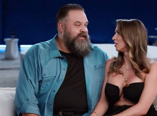 WIFEY2025-11-23洛琳和安托尼的多伴侣关系让她无法停止喷射