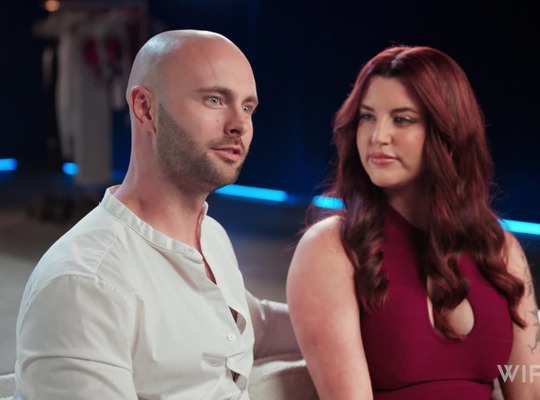 WIFEY2025-05-04凯拉与隆恩曲线红发女郎被夹击