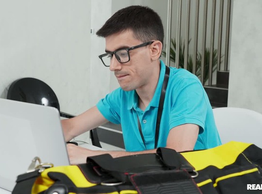 REALITYKINGS2024-08-24找到一个<span style="color: #ff5b82">熟</span><span style="color: #ff5b82">女</span>的裸照