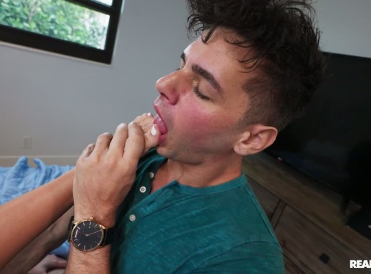 REALITYKINGS2024-02-18大阳具拉伸