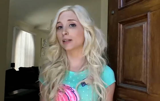 MOFOS2016-05-08在阳具上突然停下