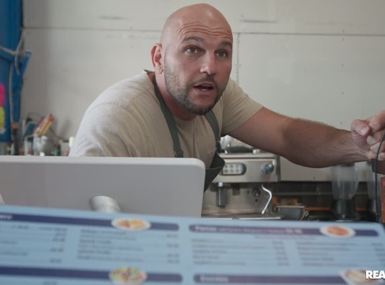 REALITYKINGS2023-06-03大学美女喝咖啡却变丑了