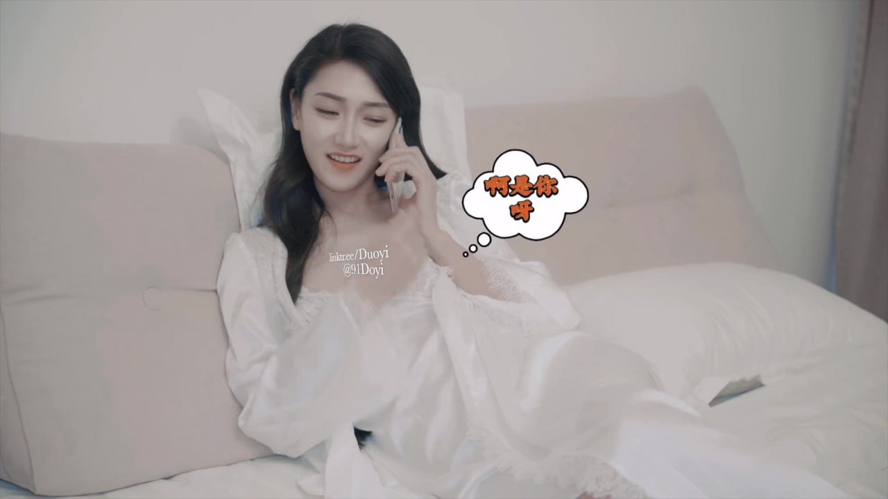 白嫩美乳人妻<span style="color: #ff5b82">少</span><span style="color: #ff5b82">妇</span>的寂寞，自己一个人在家 约网友到家激情啪啪