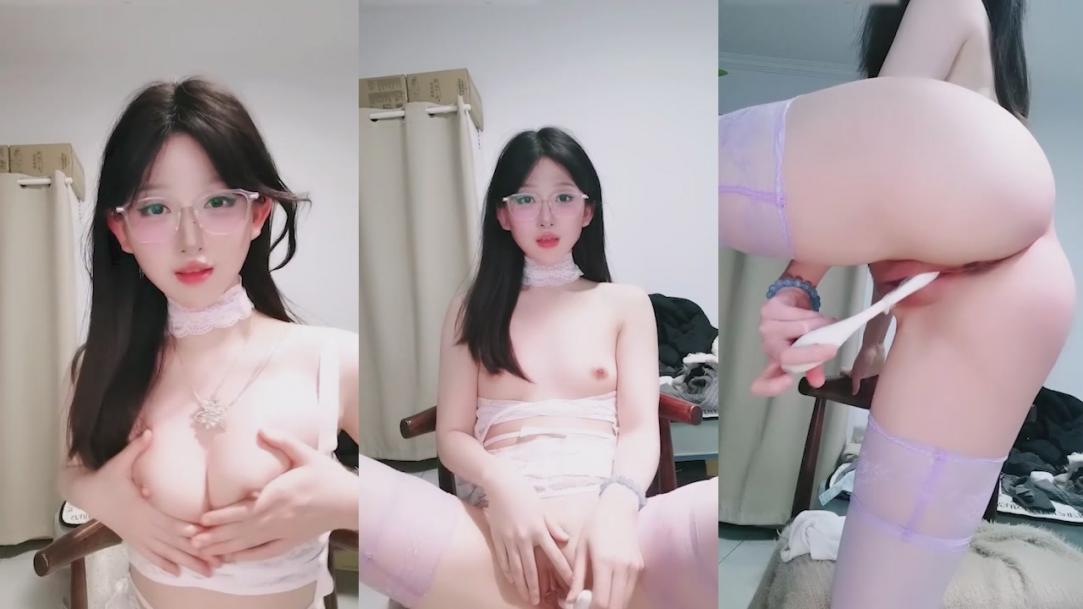 反差女大学生肥臀<span style="color: #ff5b82">白</span><span style="color: #ff5b82">虎</span>自慰