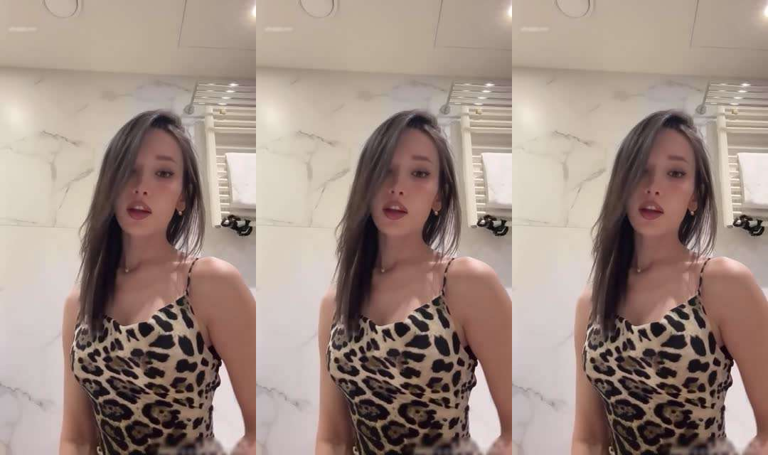 [最新泄密】乌克兰顶级混血健身尤物白虎女神#骚逼#剪辑#肛塞