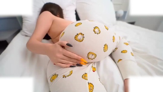 P站巨乳女神yuukoo逼痒难耐寻求男友大鸡巴的安慰骚货完美的腰臀比堪称顶级炮架#性交#蜜桃臀#射精