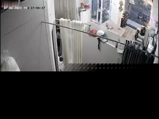 黑客破解监控偷拍欲姐少妇去有特殊服务的发廊洗头被小鲜肉掐着脖子抠逼舔穴高潮捂住嘴巴不敢叫出呻吟